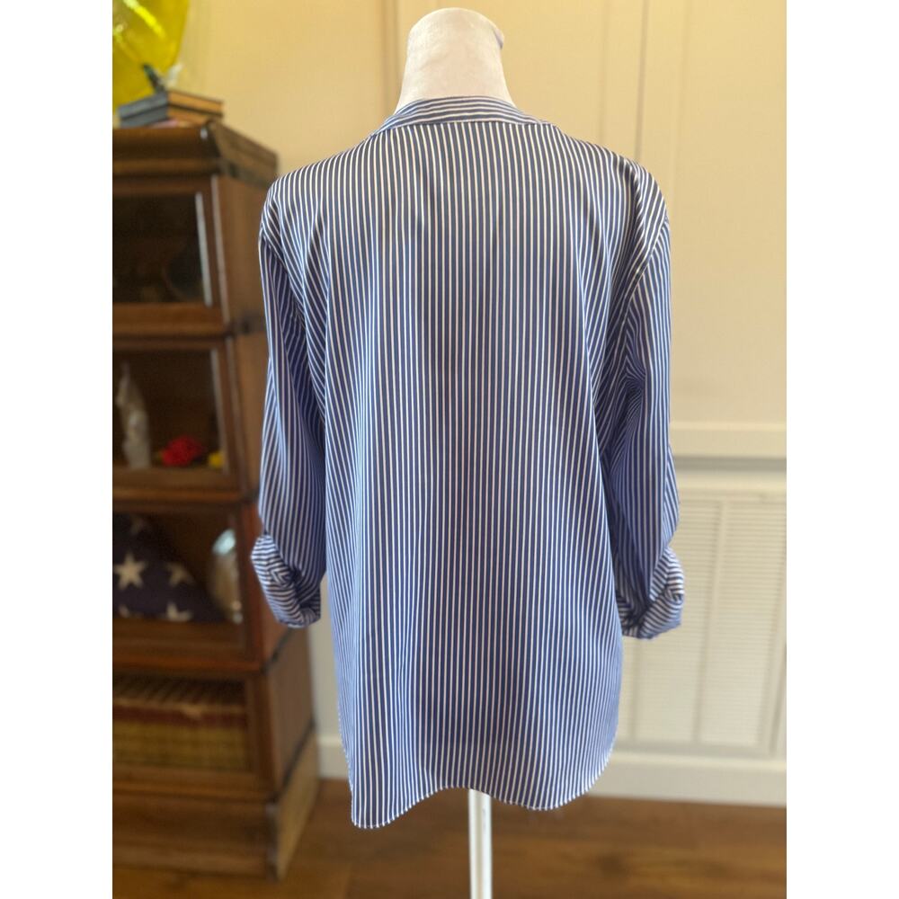 ANN TAYLOR Blue Striped Tie-Front Button Down Blouse Medium Nautical soft - Picture 8 of 11
